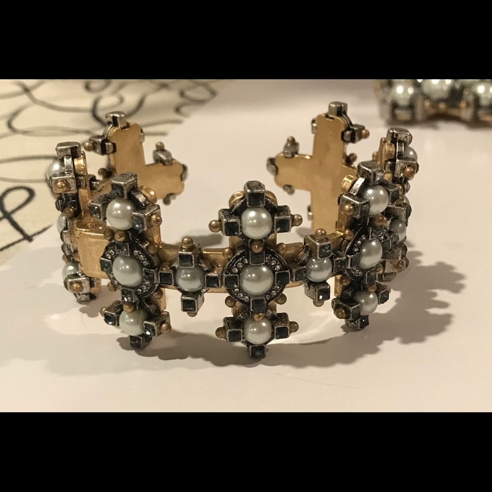 Cuff bracelet